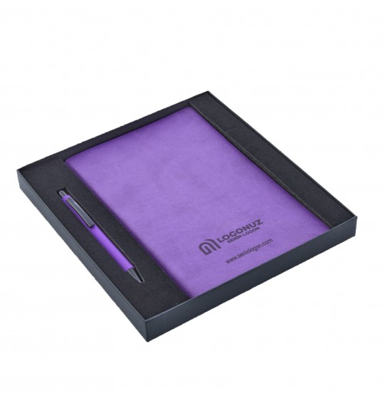 MGA-Z2280-K Mor Hediyelik Set-Renkli Kenar Not Defteri-Metal Tükenmez Kalem MGA-Z2280-K Mor Hediyelik Set-Renkli Kenar Not Defteri-Metal Tükenmez Kalem