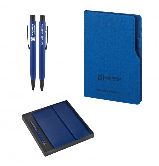 MGA-Z2320-K Lacivert Hediyelik Set -Termo Deri Not Defteri USB - Metal Tükenmez Kalem Roller MGA-Z2320-K Lacivert Hediyelik Set -Termo Deri Not Defteri USB - Metal Tükenmez Kalem Roller